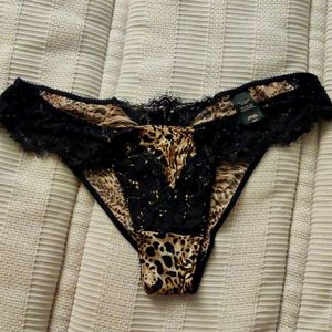 Victoria's Secret Cheekini - Size S